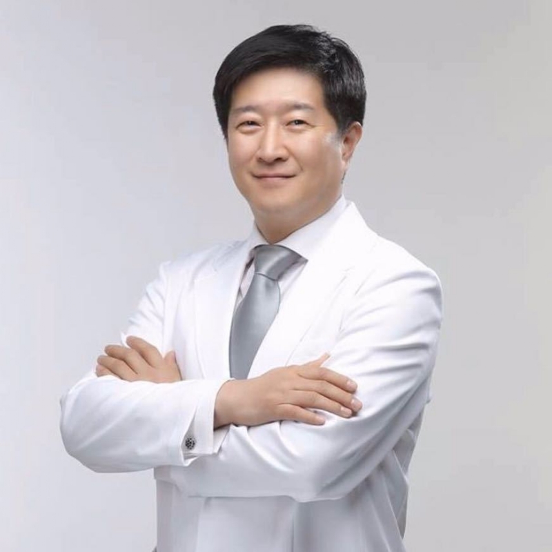 王伟的第一张照片--泰州相亲服务中心
