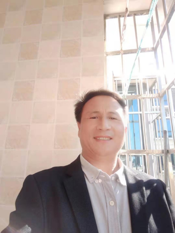 平平安安的第一张照片--泰州相亲服务中心
