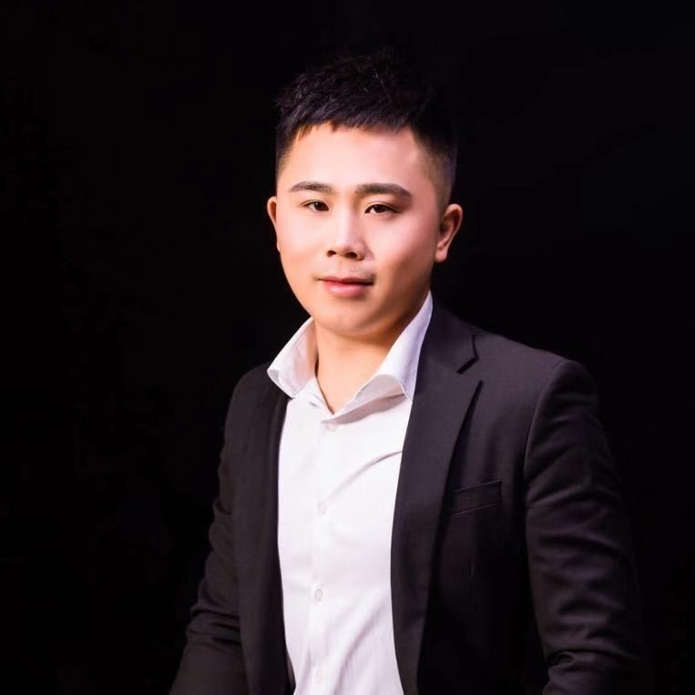 只欠东风的第一张照片--泰州相亲服务中心