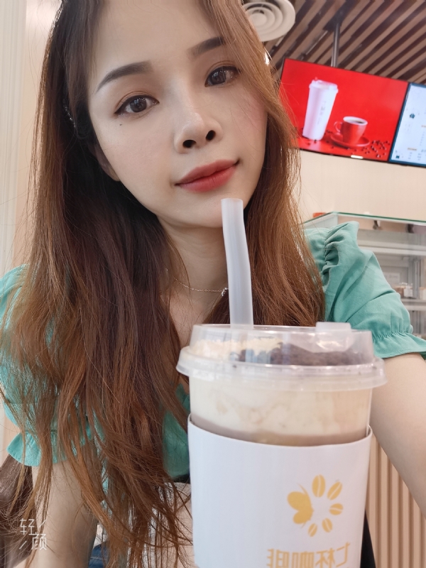丽丽子的第一张照片--泰州相亲服务中心
