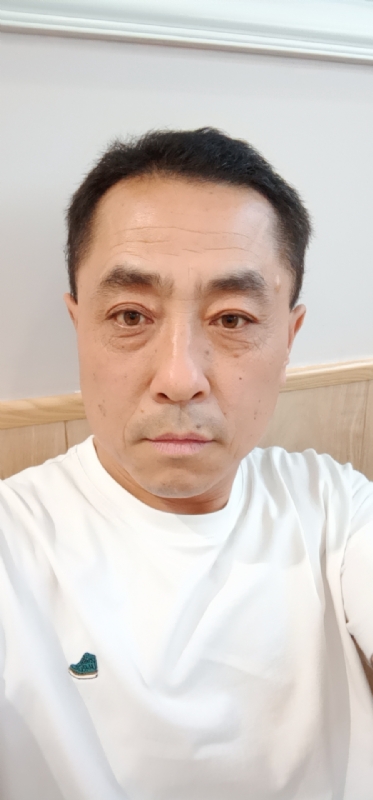 大漠孤烟的第一张照片--泰州相亲服务中心