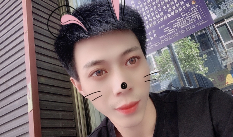 酒伴你的第一张照片--泰州相亲服务中心