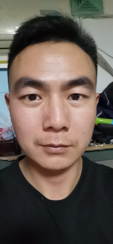 朴实无华的第二张照片--泰州相亲服务中心