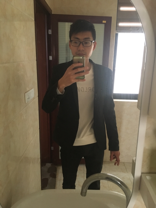 一生何求的第一张照片--泰州相亲服务中心