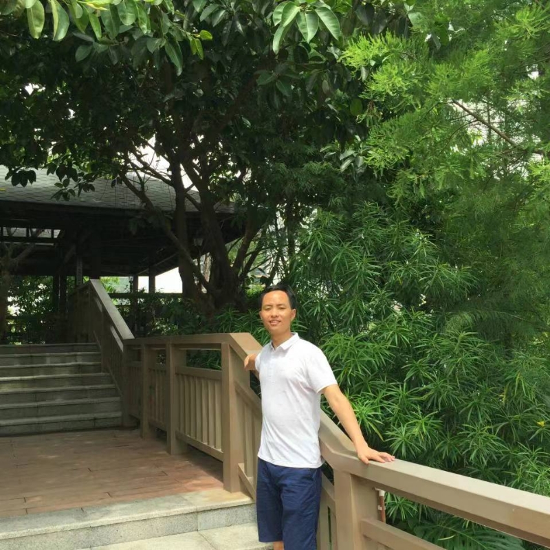 教书育人的第一张照片--泰州相亲服务中心