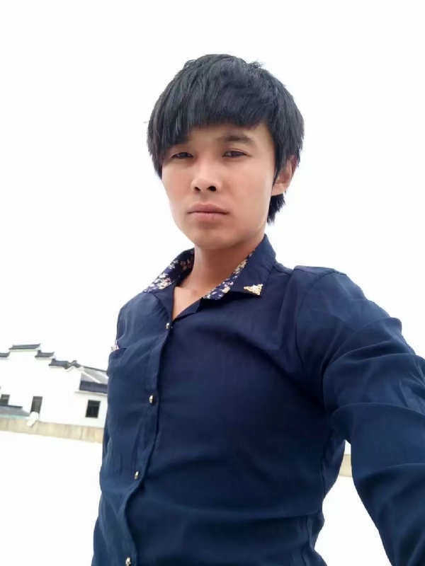 庸人自扰的第一张照片--泰州相亲服务中心