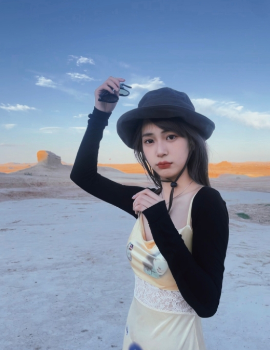 英姐的第一张照片--泰州相亲服务中心