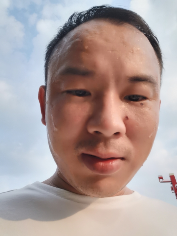 唐老鸭的第一张照片--泰州相亲服务中心