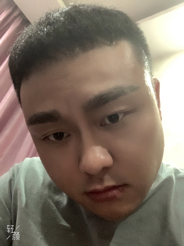 何为奈何的第二张照片--泰州相亲服务中心