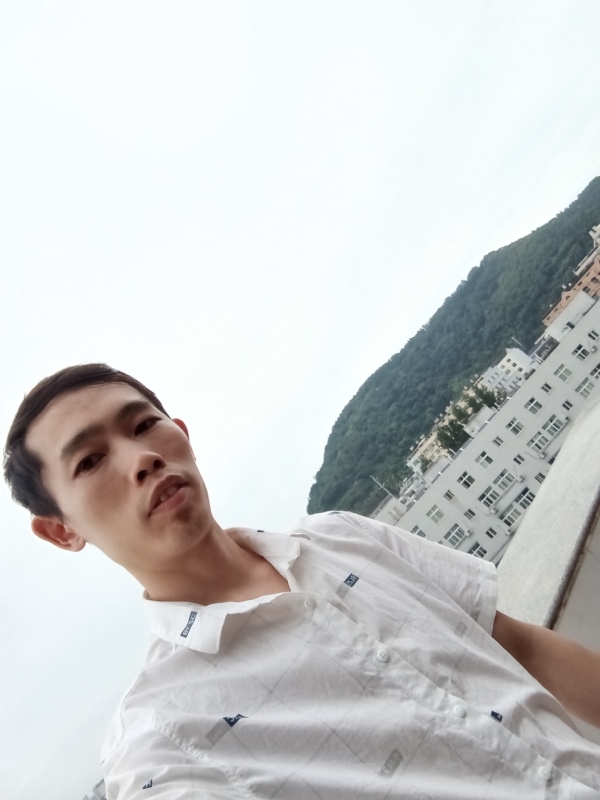会飞的鱼的第一张照片--泰州相亲服务中心