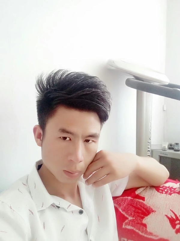 只得一人心的第二张照片--泰州相亲服务中心