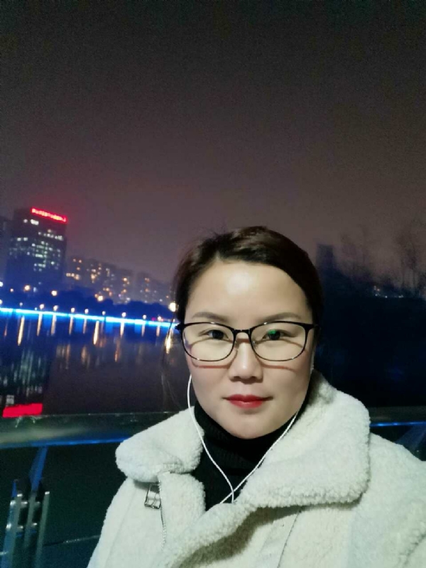 小英的第一张照片--泰州相亲服务中心