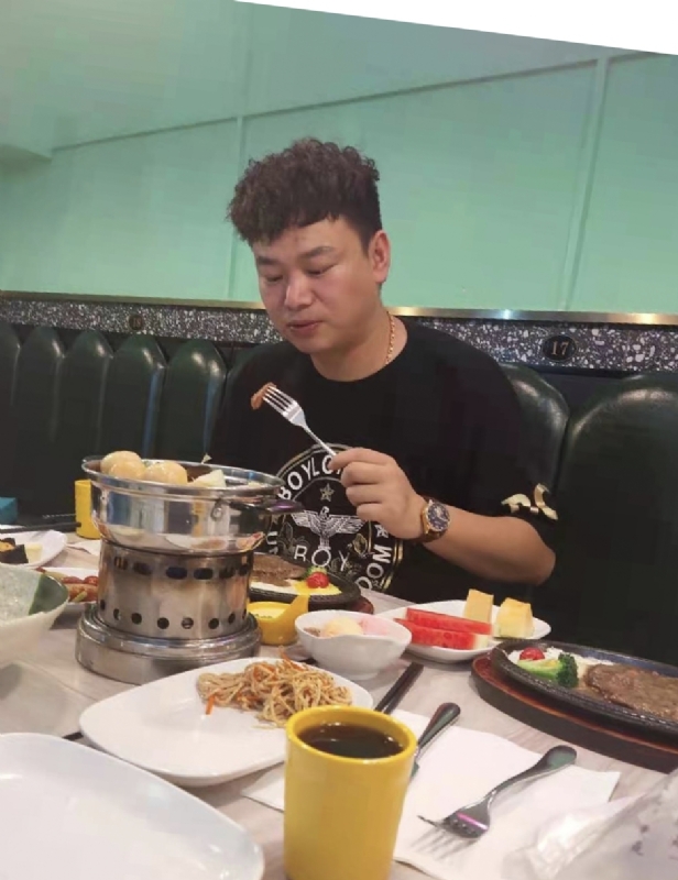 杰的第二张照片--泰州相亲服务中心