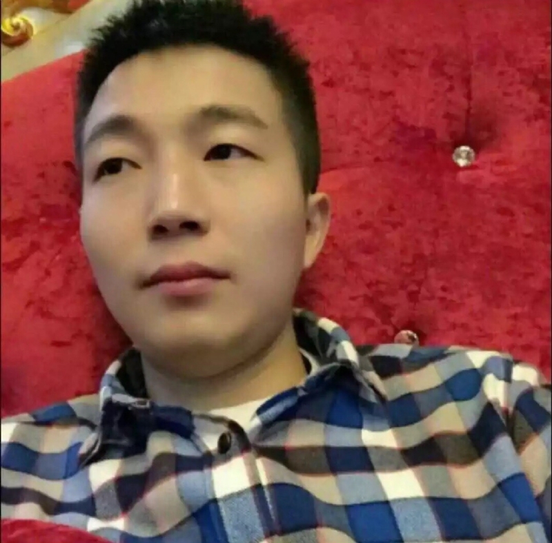 崩塌的信仰的第一张照片--泰州相亲服务中心