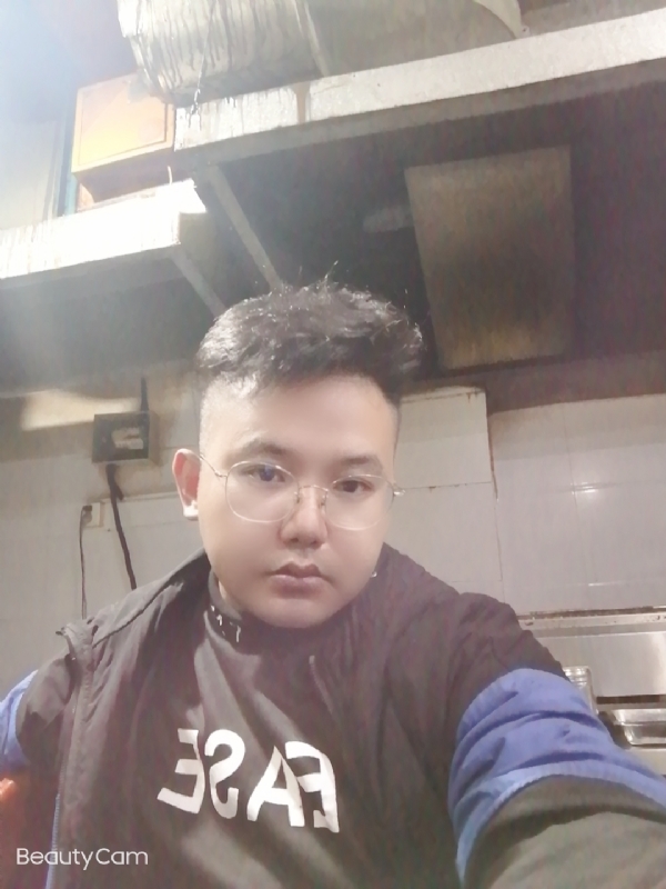 棒哥的第一张照片--泰州相亲服务中心