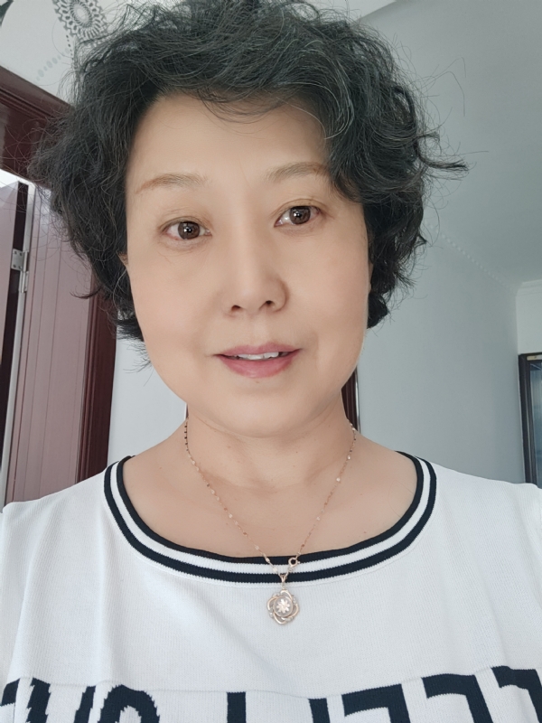 甜果的第一张照片--泰州相亲服务中心
