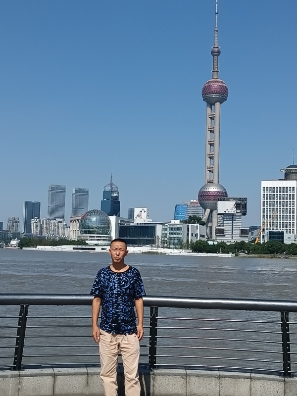 伪装浪漫的第一张照片--泰州相亲服务中心