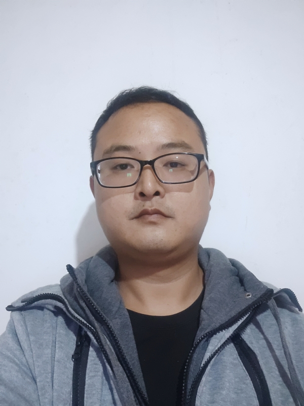 爱在一瞬间的第一张照片--泰州相亲服务中心