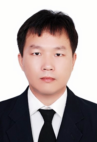 草帽借箭的第一张照片--泰州相亲服务中心