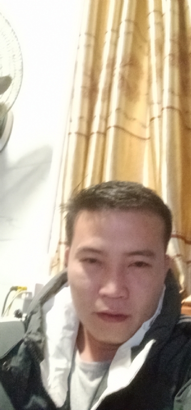一个人的烟火的第一张照片--泰州相亲服务中心
