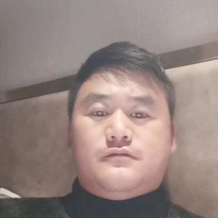 奔跑的第一张照片--泰州相亲服务中心