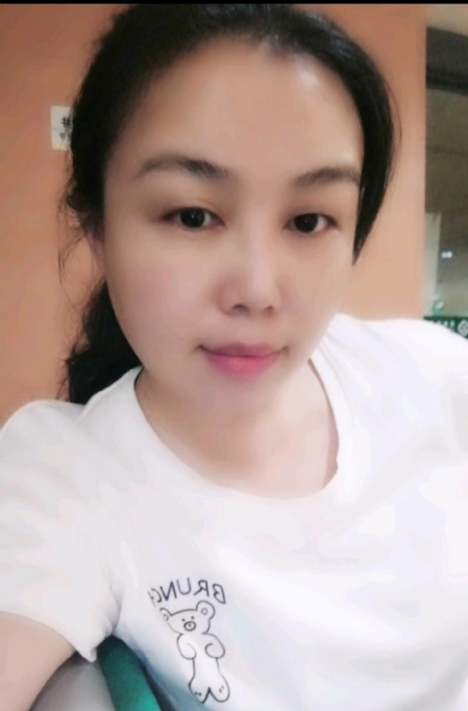 淡淡的云的第二张照片--泰州相亲服务中心
