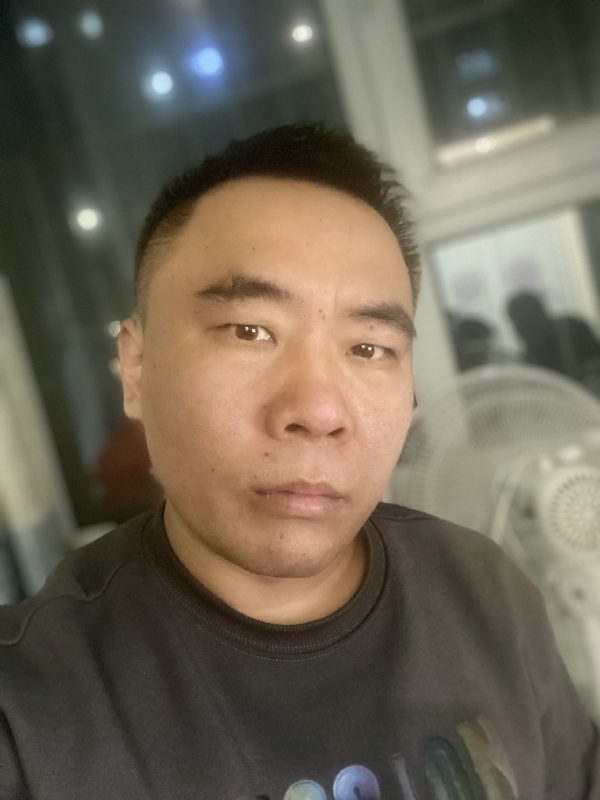 云的第四张照片--泰州相亲服务中心