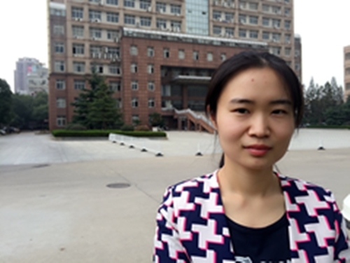 女儿征婚的第一张照片--泰州相亲服务中心