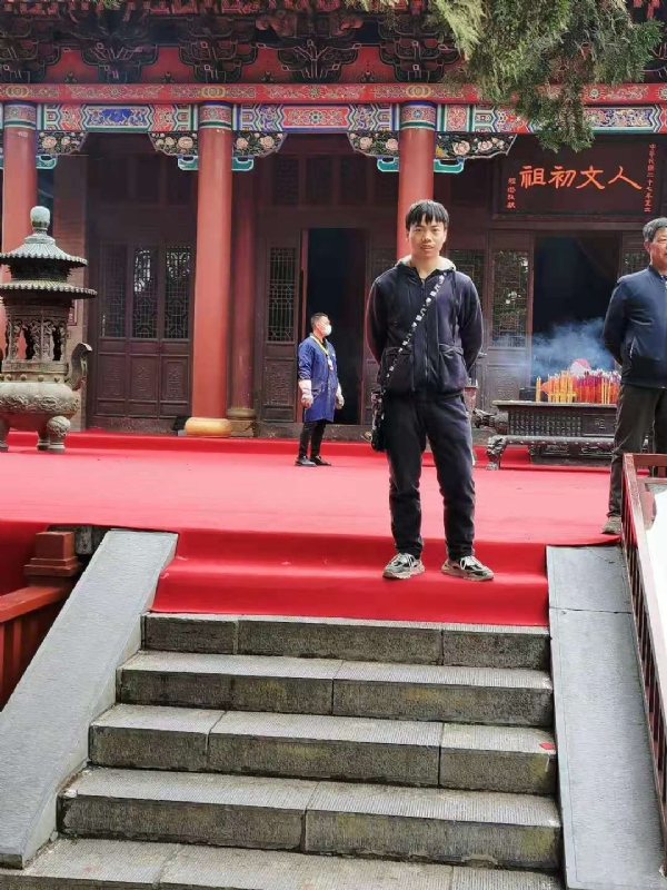 单身的小草的第三张照片--泰州相亲服务中心