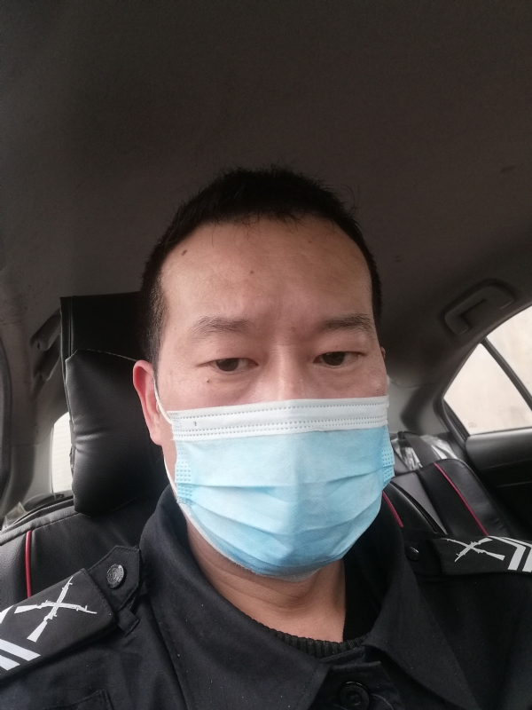 不会躲的刺猬的第一张照片--泰州相亲服务中心