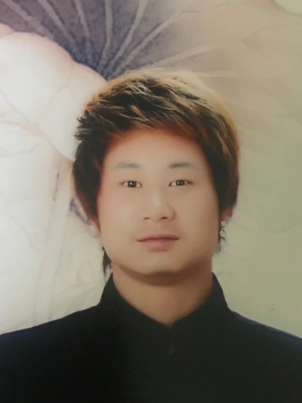 咮辛的第一张照片--泰州相亲服务中心