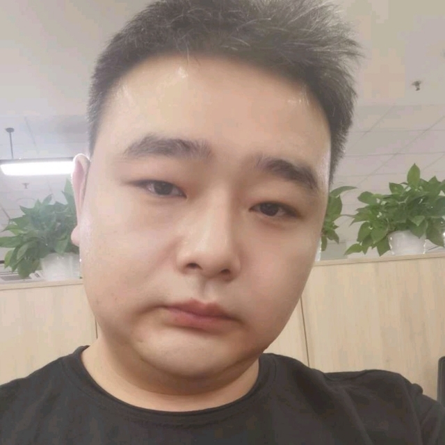异域听风的第一张照片--泰州相亲服务中心