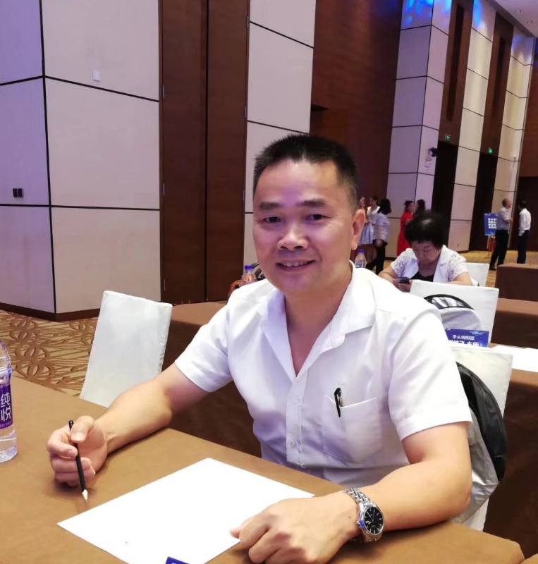 温馨港湾只差一个你的第一张照片--泰州相亲服务中心