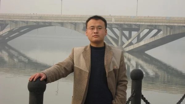 云中望月的第一张照片--泰州相亲服务中心