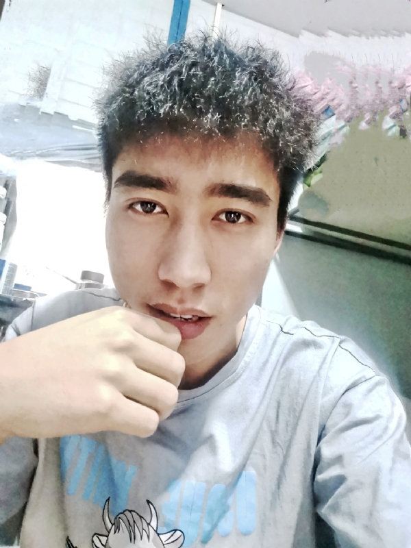 未来可期的第一张照片--泰州相亲服务中心