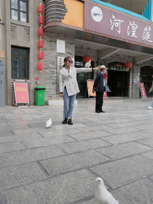 艳艳的第一张照片--泰州相亲服务中心