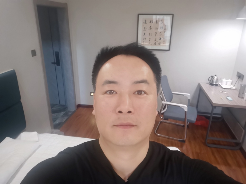 莫待花落空折枝的第一张照片--泰州相亲服务中心