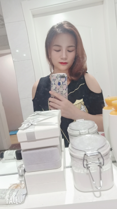 刘莲酥的第四张照片--泰州相亲服务中心