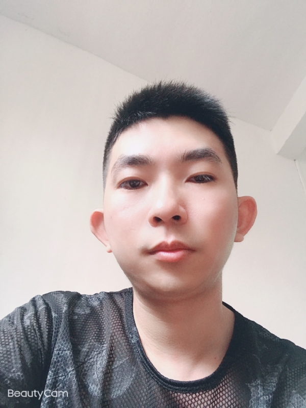 诚恳的第一张照片--泰州相亲服务中心