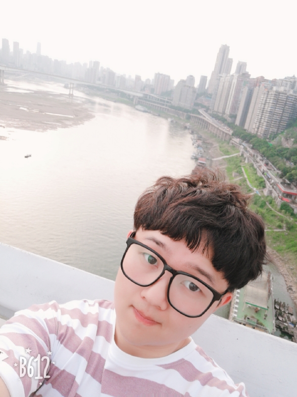 白夜行中人的第二张照片--泰州相亲服务中心