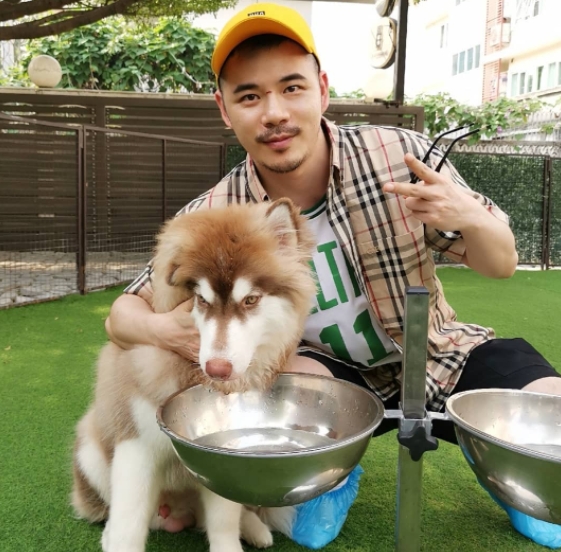 坚持的第一张照片--泰州相亲服务中心