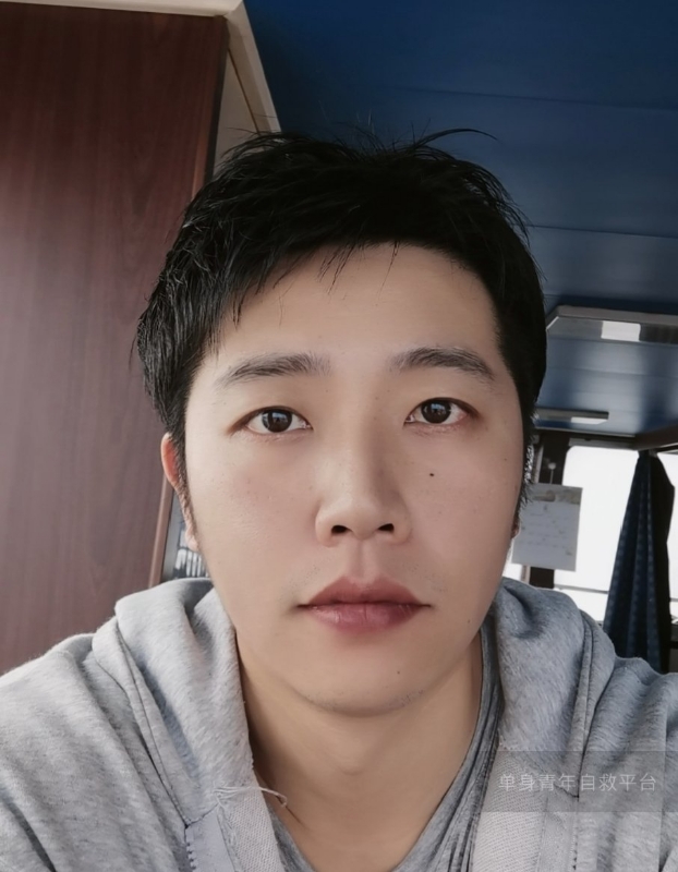 不太帅的男人的第一张照片--泰州相亲服务中心