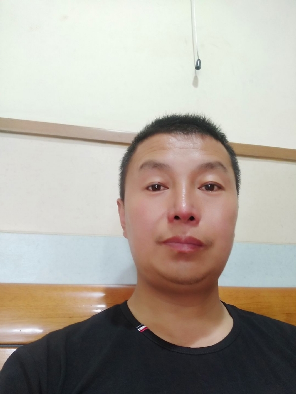 快乐的小鱼儿的第一张照片--泰州相亲服务中心