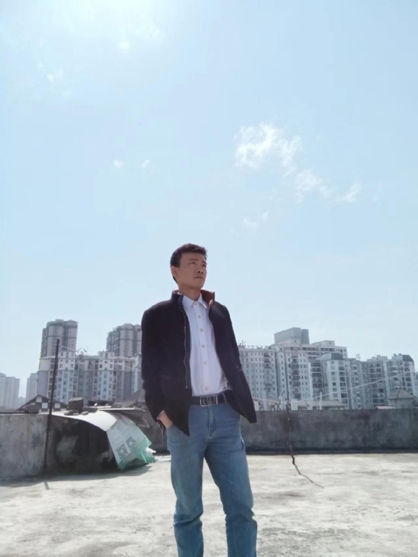 蓝色心情的第一张照片--泰州相亲服务中心