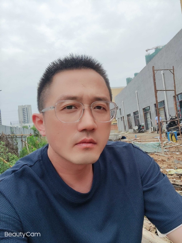 清风烈酒的第二张照片--泰州相亲服务中心