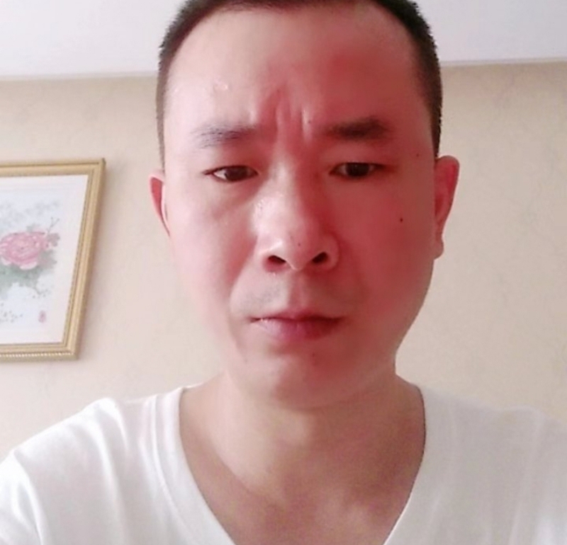 自由飞翔的第一张照片--泰州相亲服务中心