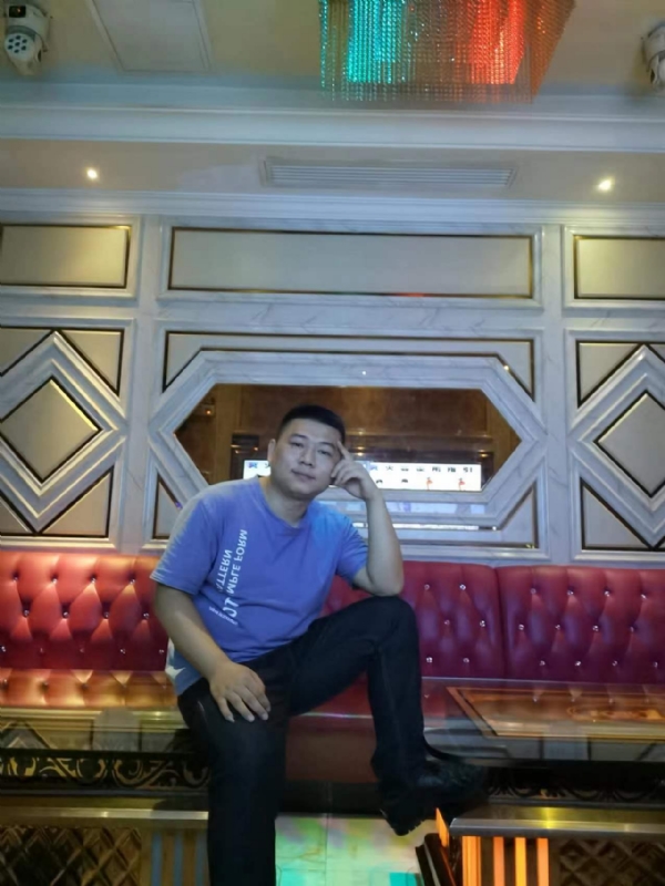 黄生的第四张照片--泰州相亲服务中心