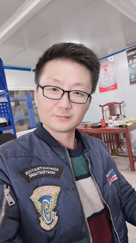 不离不弃的第一张照片--泰州相亲服务中心
