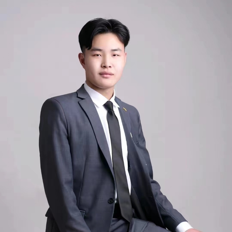 孤独的狼的第一张照片--泰州相亲服务中心
