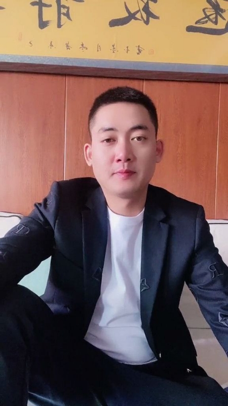 李泽胜的第一张照片--泰州相亲服务中心
